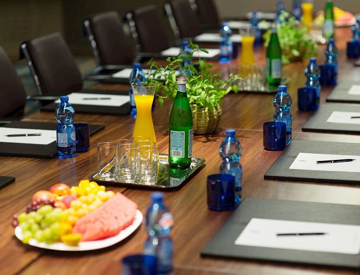 חדרי ישיבות