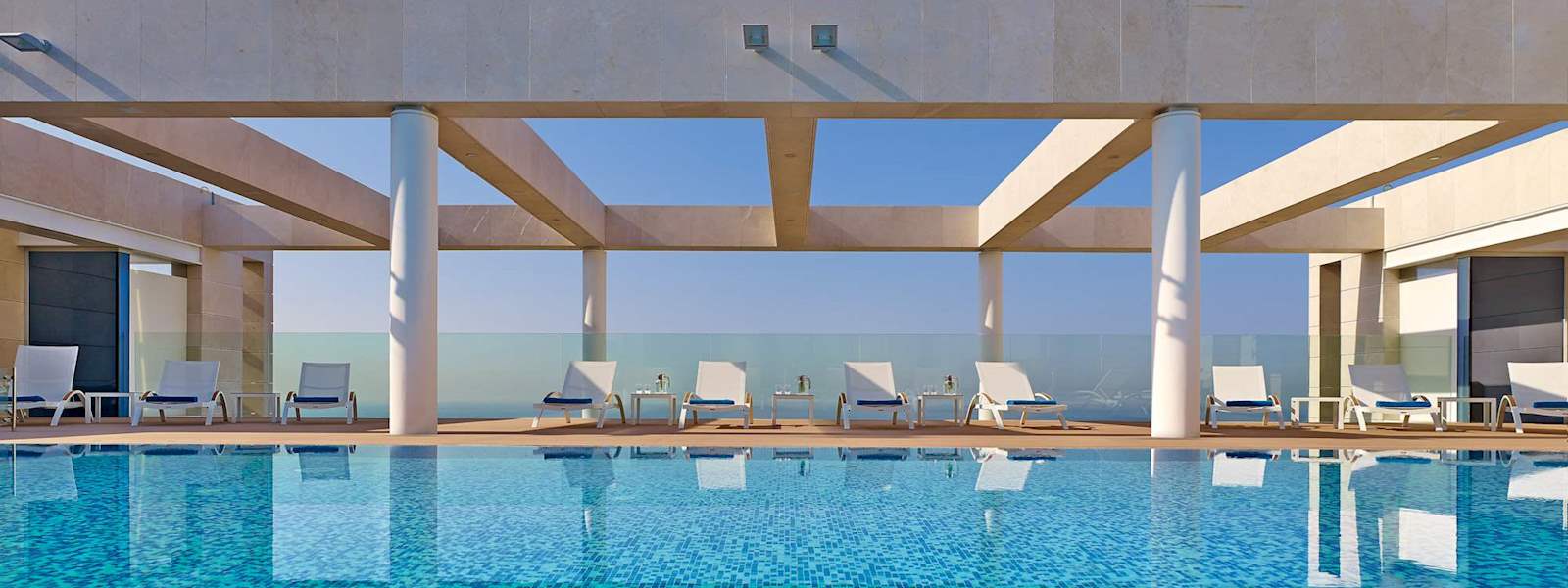 מלון ריץ-קרלטון, הרצליה